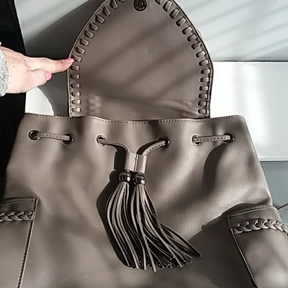 Lionel taupe color backpack - Picture 2 of 8